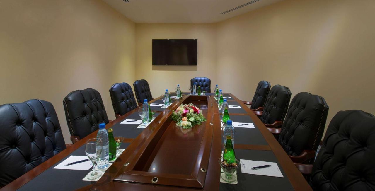 Radisson Blu Hotel, Dhahran Khobar Extérieur photo